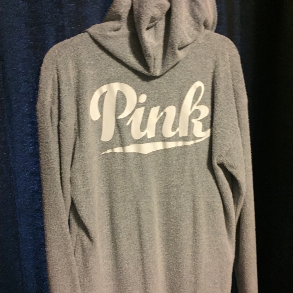 Pink towel like fabric top turquoise in color